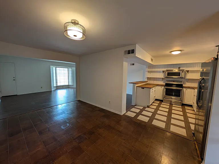 4715 Skillman St #A — Photo 10