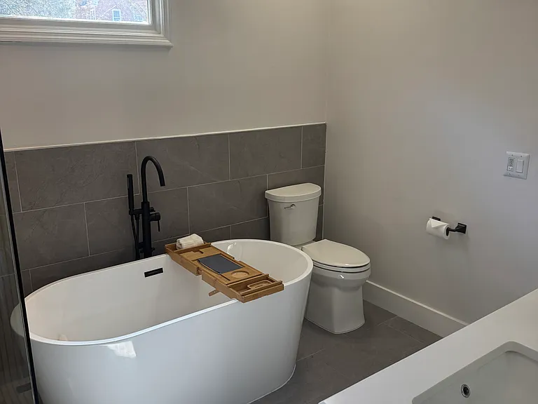 405 Wexford Ct — Photo 17