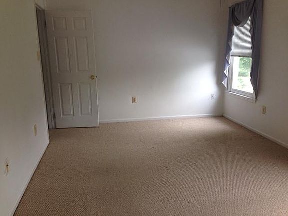 4th image of 13821 Saddleview Dr