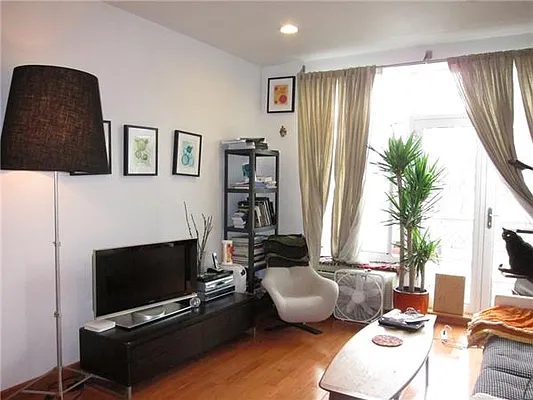 Sold by Kian Realty | media 8