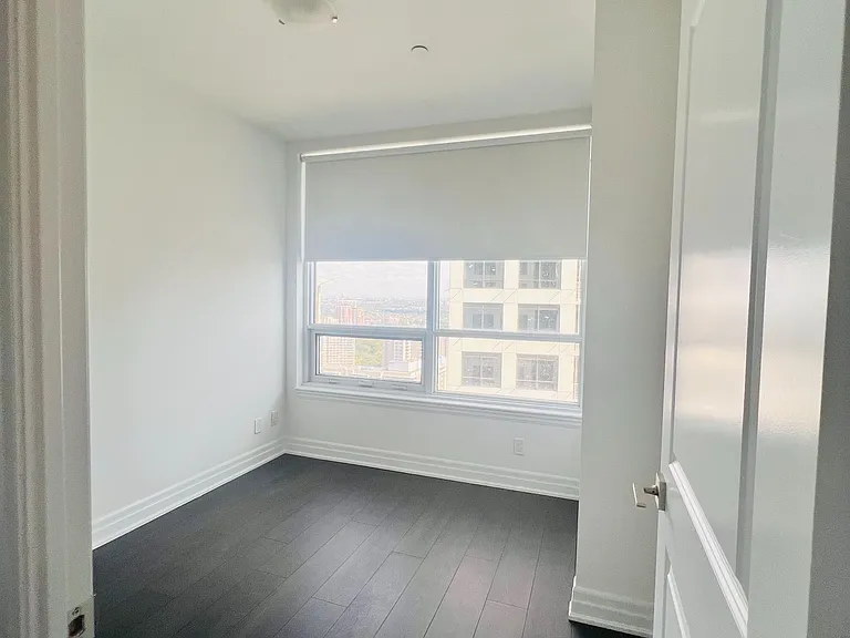 36 Elm Dr W #3002 — Photo 5