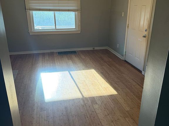 2nd image of 212 Republic St