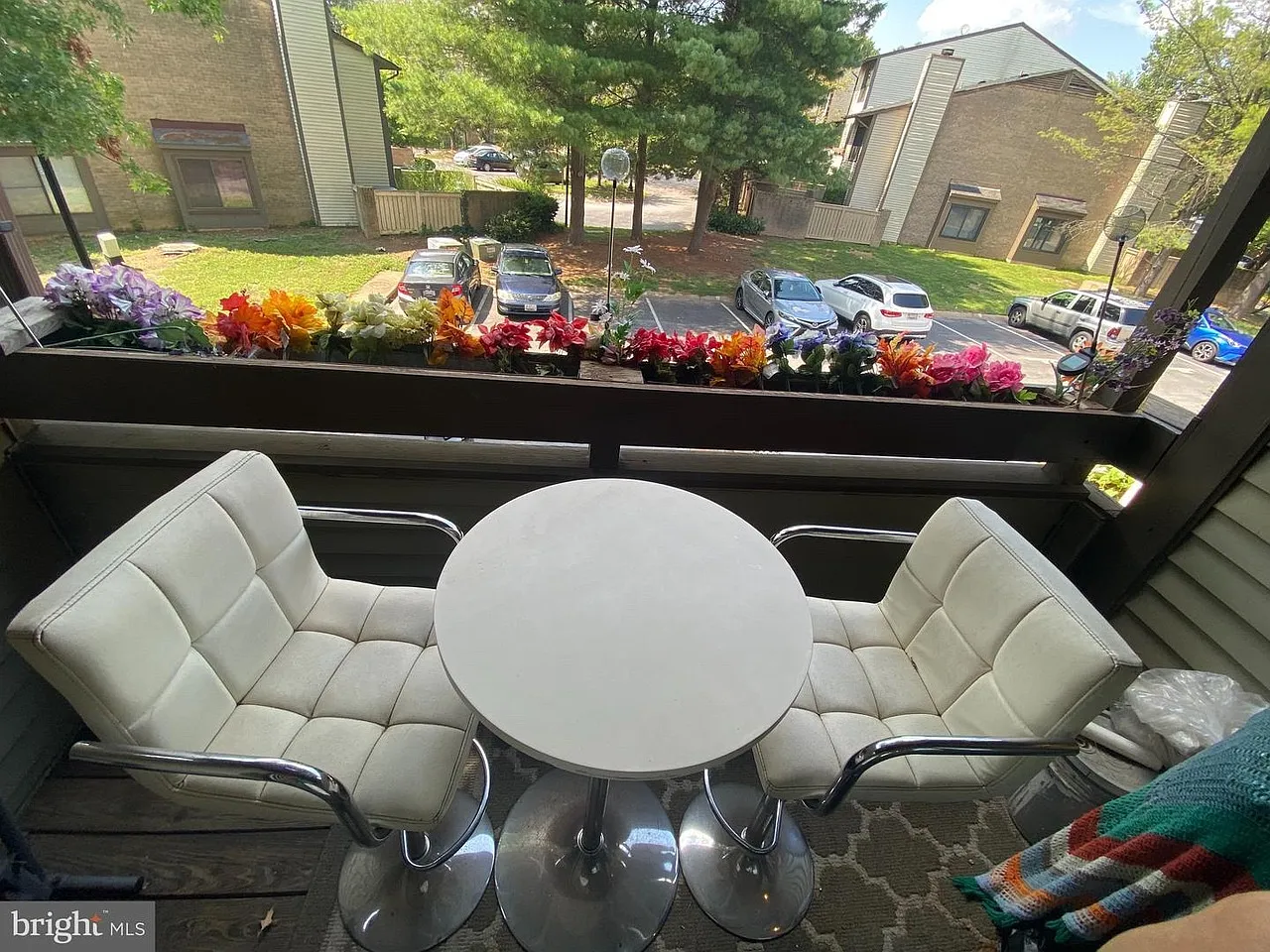 12 Fifeshire Ct — Photo 2