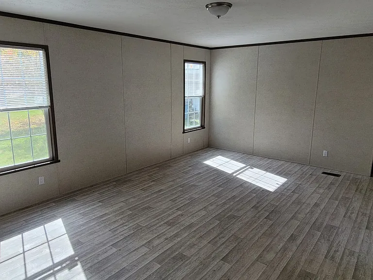 2801 S Stone Rd #52 — Photo 8