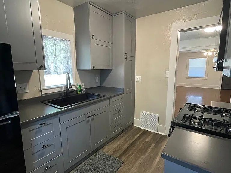 2805 Kossuth St — Photo 7