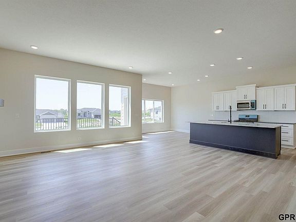 4th image of 21151 Jessie Ave
