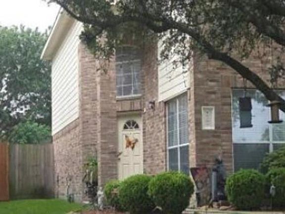 3rd image of 16202 Marcelia Dr
