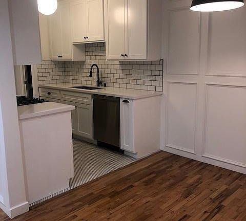 4th image of 821 Westmount Dr #11