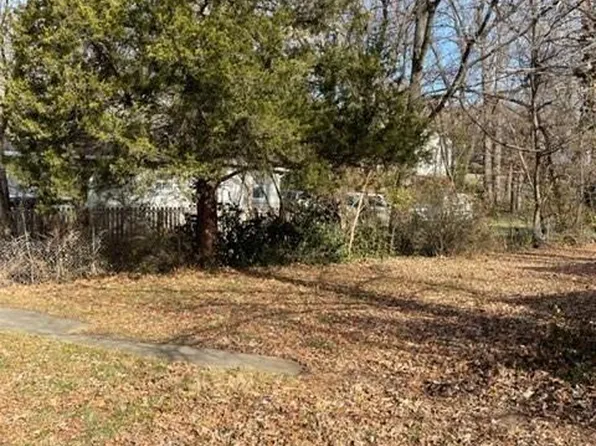 107 N Crysler Ave, Independence, MO 64050