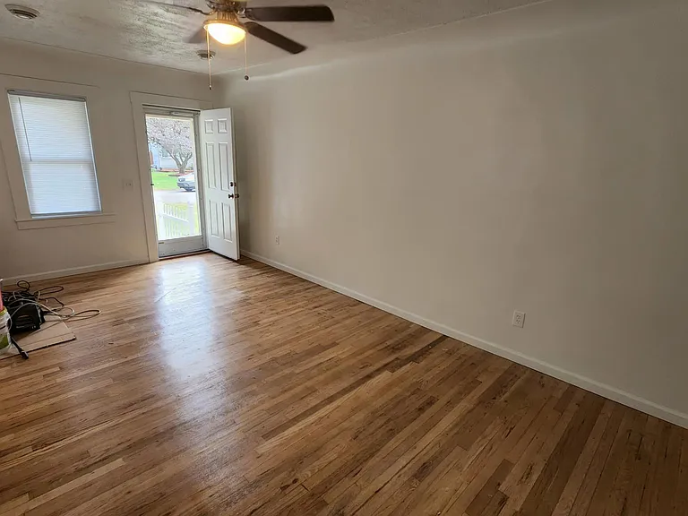 35838 Oregon Ave — Photo 8