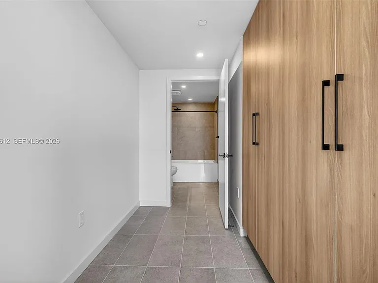 121 NE 5th St #3313 — Photo 15