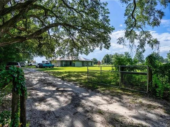 10652 County Road 229, Oxford, FL 34484