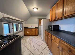 532 South St APT 3, Elgin, IL 60123