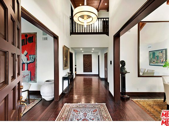 2nd image of 5016 Gaviota Ave