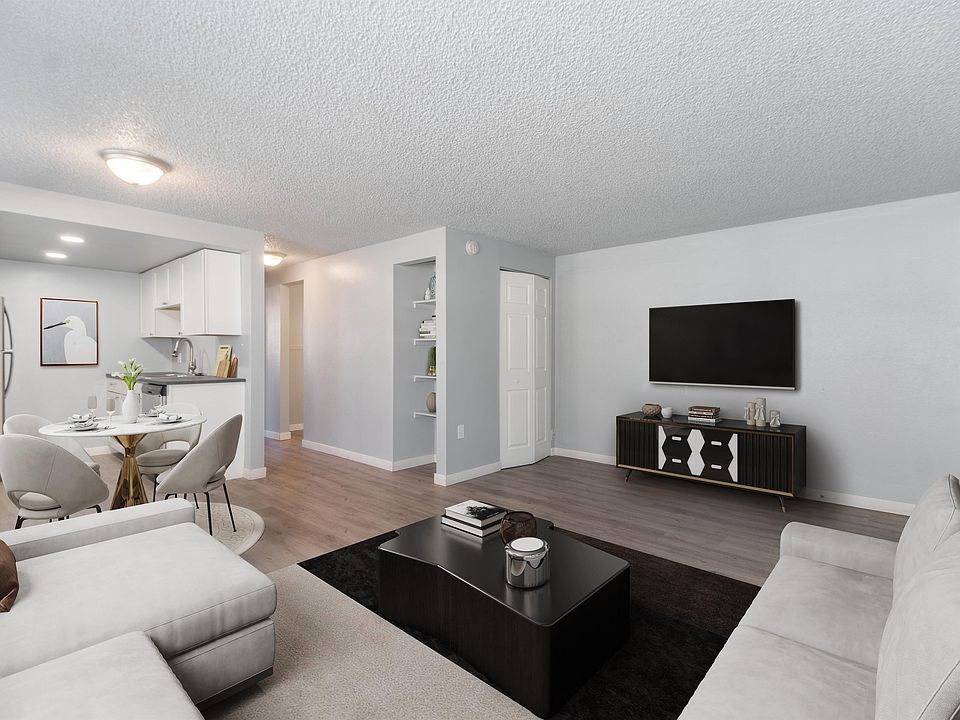 1st image of 824-828 12th St #17012344