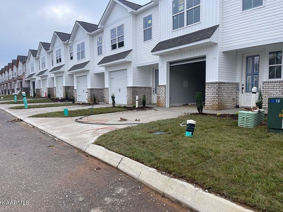 1st image of 292 Judson Way