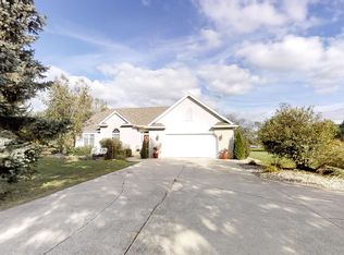 140 Ems T25 Ln, Leesburg, IN 46538