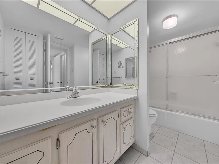 660 Island Way #301 — Photo 21