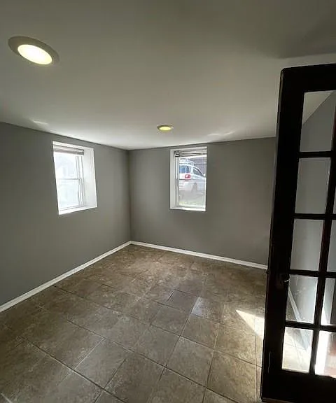 1648 Shelbourne St #1 — Photo 13