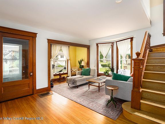5th image of 8 Prospect Street