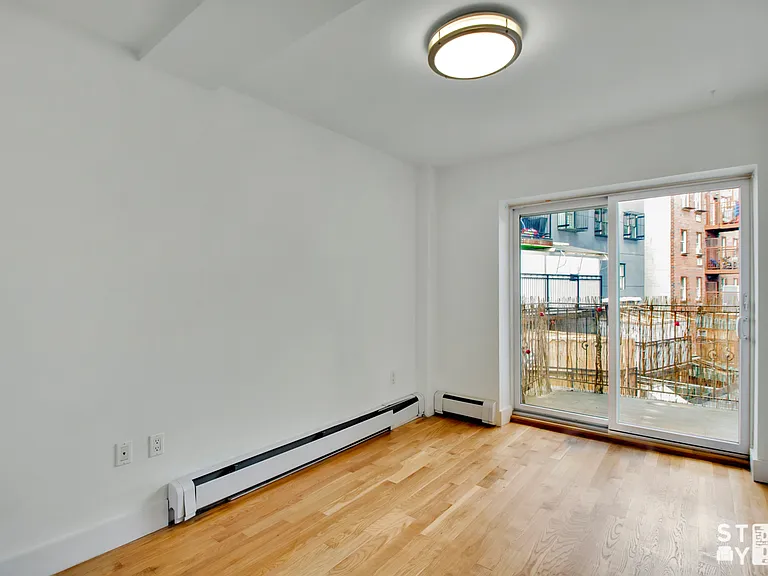 279 Lee Ave #Penthouse 6 — Photo 8