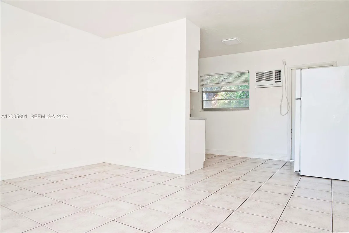 Building Photo - 2206 Fillmore St #6