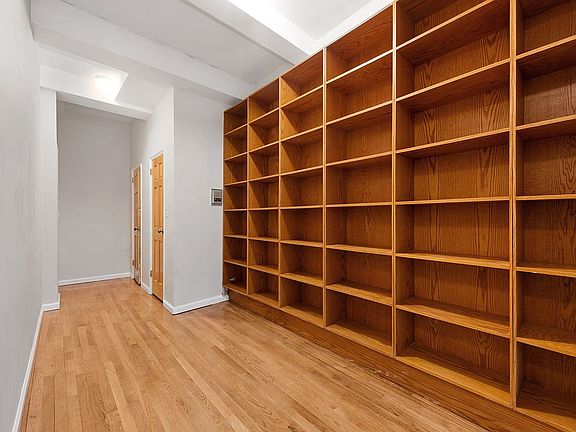 4th image of 3616 Henry Hudson Pkwy APT 1BS