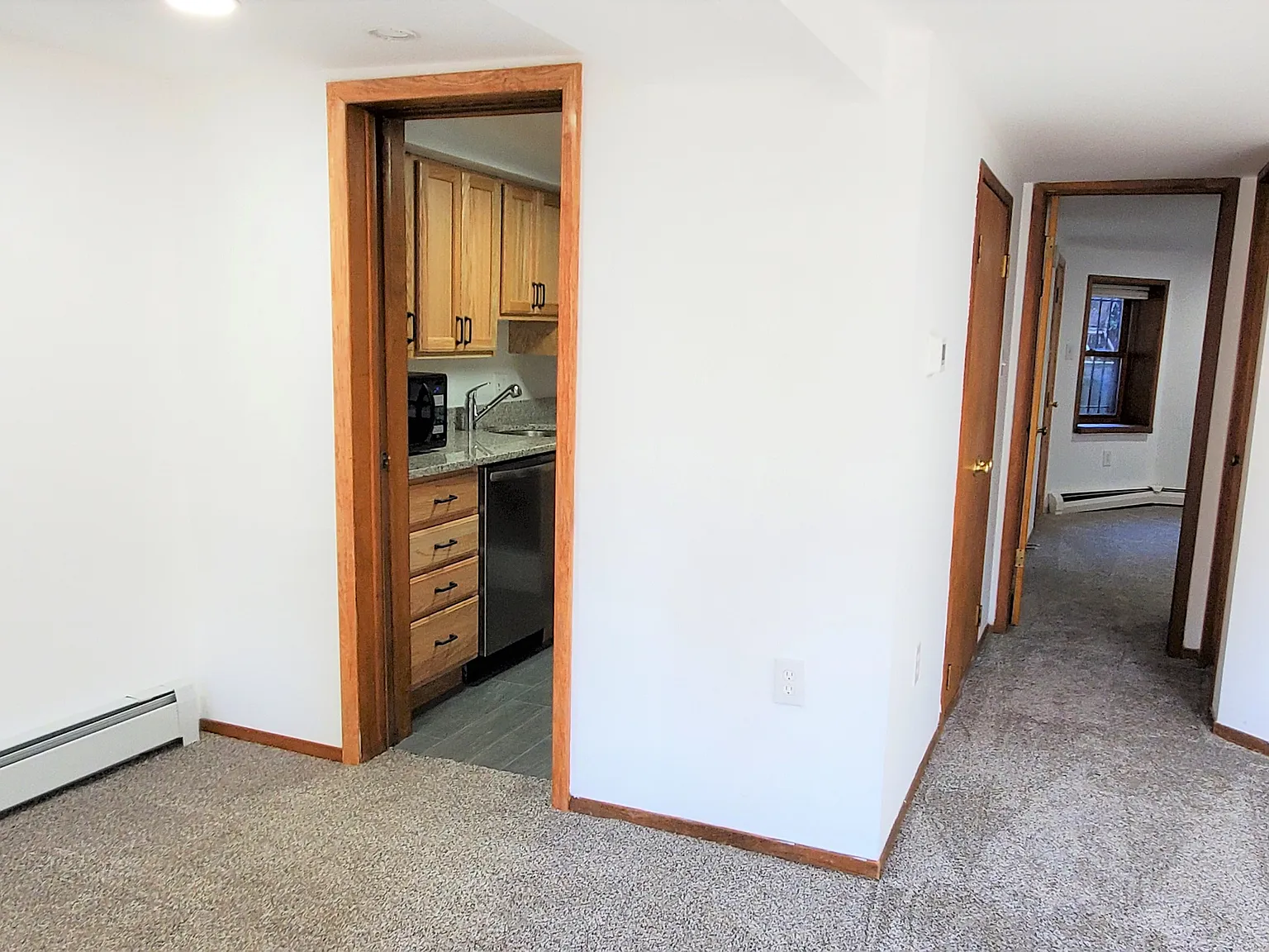 1 bed, 625 sqft, $1,940 — Photo 2