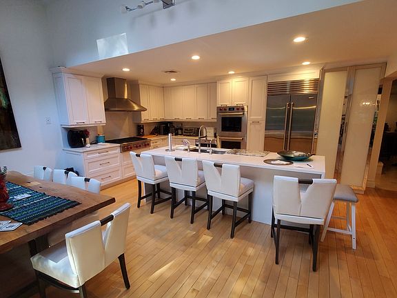 3rd image of 57 Hunt Dr