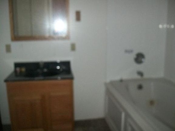 5th image of 983 W Mount Hope Hwy