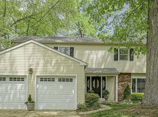 107 Green Vale Rd, Cherry Hill, NJ 08034