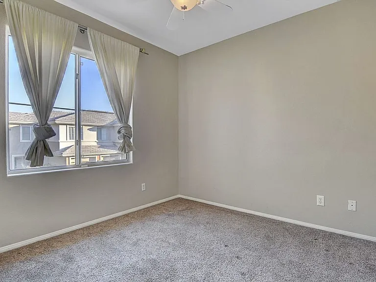 716 Peachy Canyon Cir #103 — Photo 33