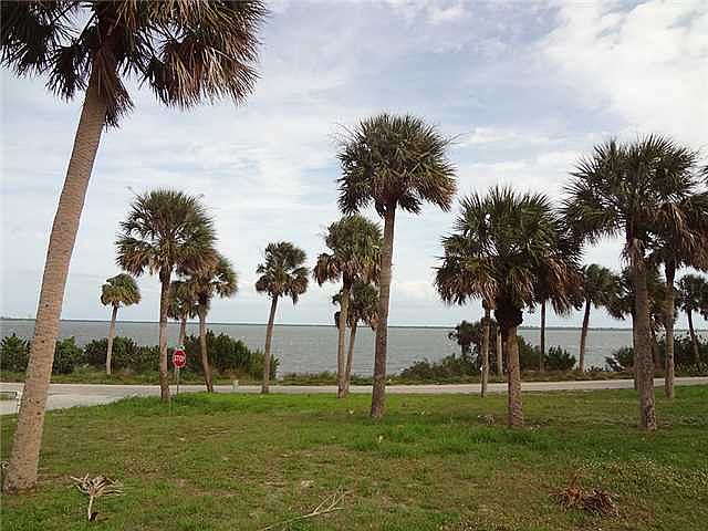1st image of 3201 S Indian River Dr