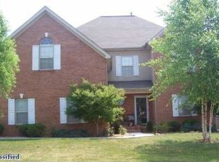 8512 Lawnpark Dr, Knoxville, TN 37923