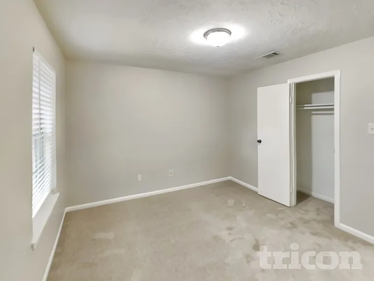 8111 Silver Fir Dr — Photo 12