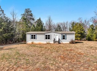5692 Altice Rd, Moneta, VA 24121