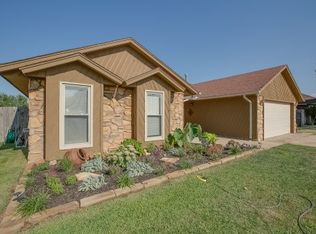 212 Czech Hall Pl, Yukon, OK 73099