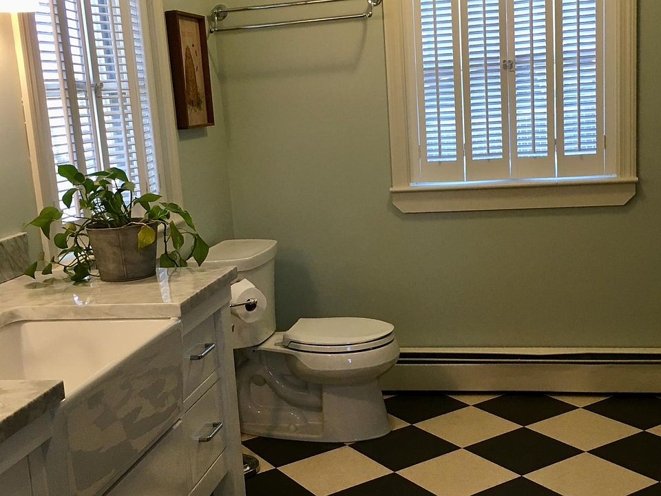 1st image of 171 Main St #1