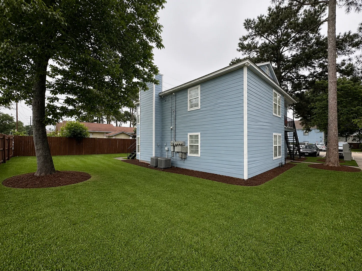 Woodcreek Townhomes — Photo 2