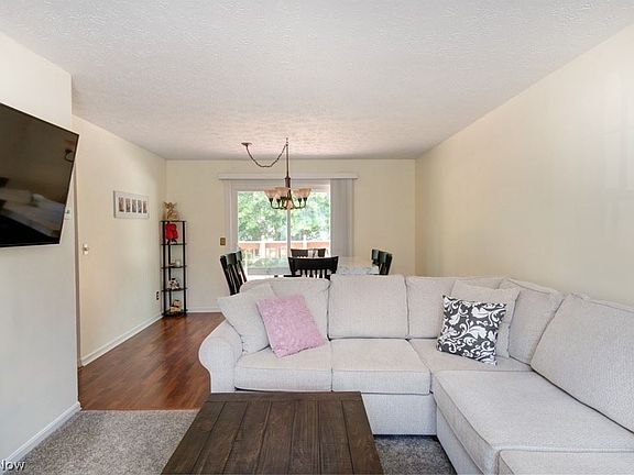5th image of 6792 Kirkwood Dr #1/4