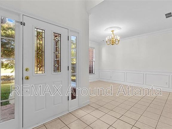 3rd image of 235 Arbor Creek Way