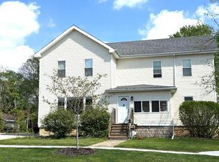 1236 S Washington St, Lockport, IL 60441