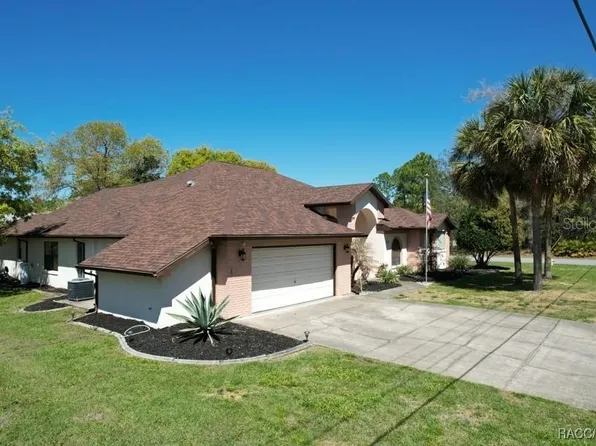 80 Linder Dr, Homosassa, FL 34446