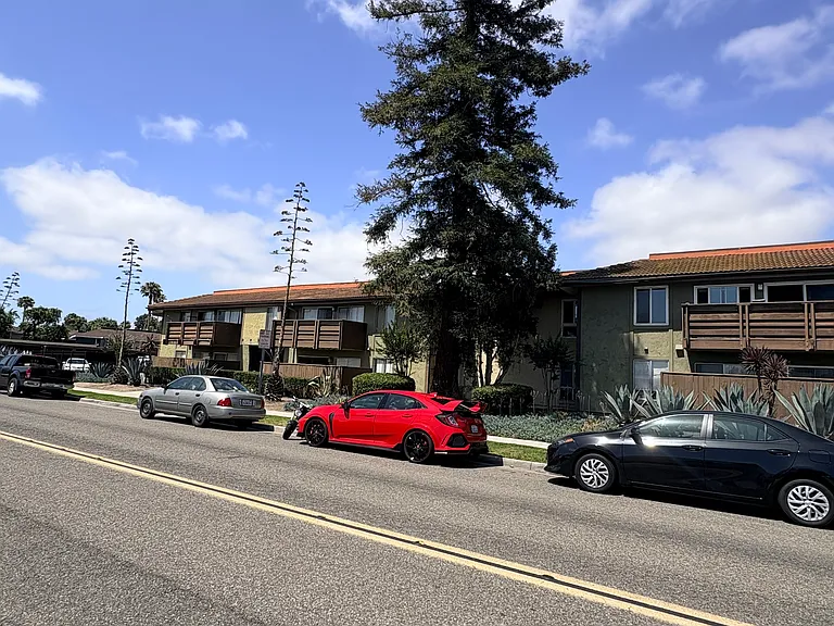 easy street parking off quiet street