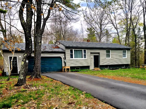 20 Ruth Avenue, Hampden, ME 04444