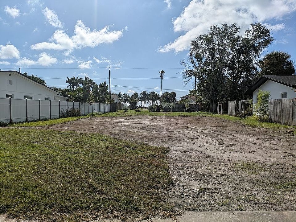 Sidewalk view