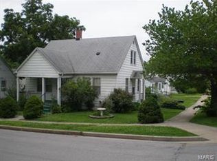 1208 N Maple St, Rolla, MO 65401