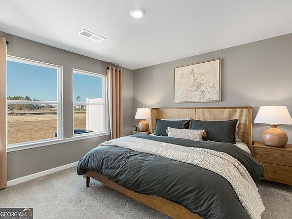 4th image of 267 Pasture Ln