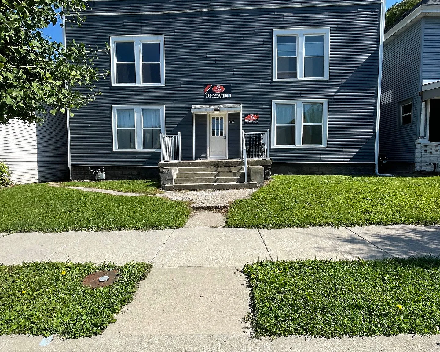 1106 Brown — Photo 1