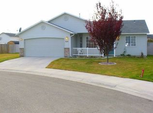 525 N Coppertree Dr, Nampa, ID 83651